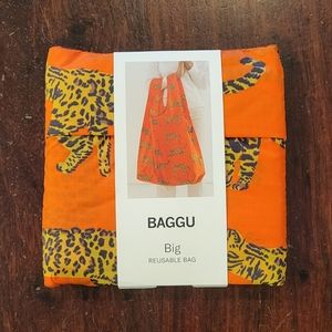 BAGGU Bengal Cat colorway, big bag. NWT.